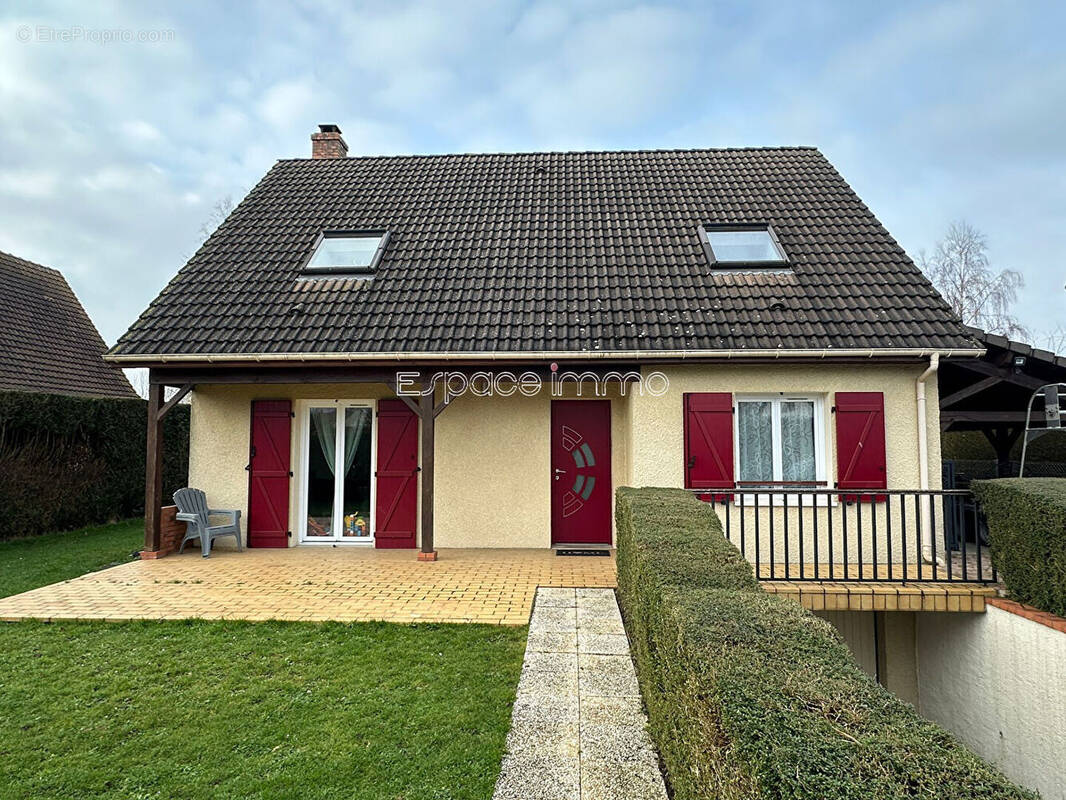 Maison à PISSY-POVILLE