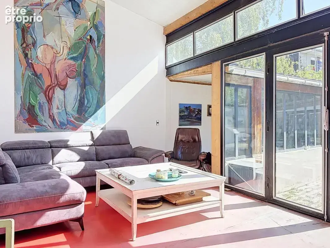 Propriété atypique – Loft de caractère et potentiel locatif - photo 5