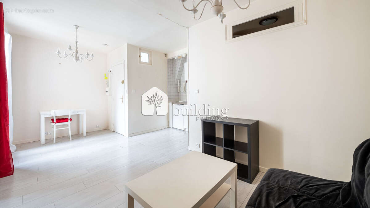 Sacré-Coeur Paris 18ème - Appartement 2 pièces 35 m² habitables - photo 12