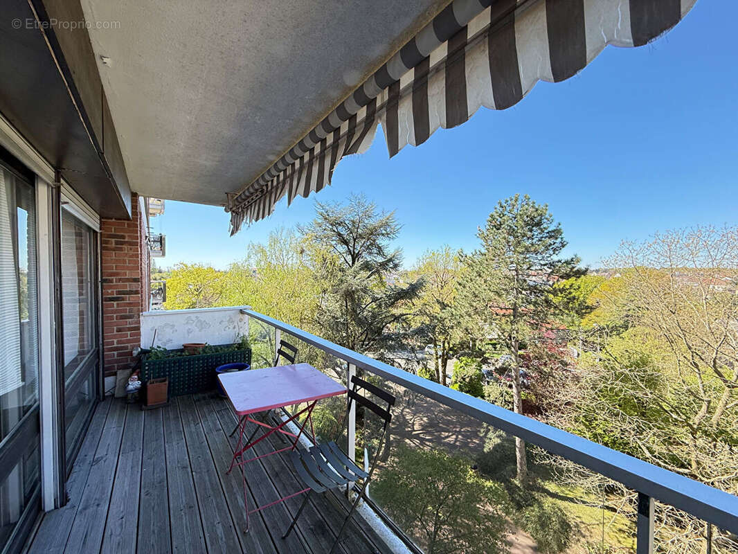 Appartement à JOUY-EN-JOSAS