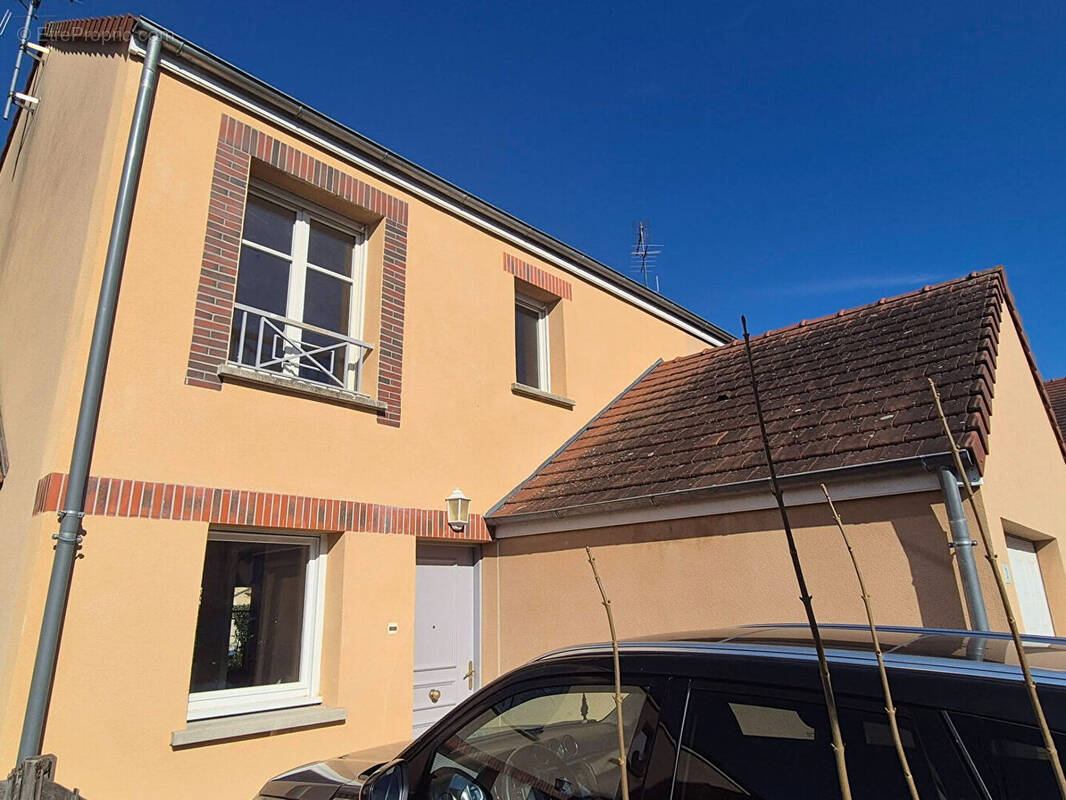 Maison à RAMBOUILLET