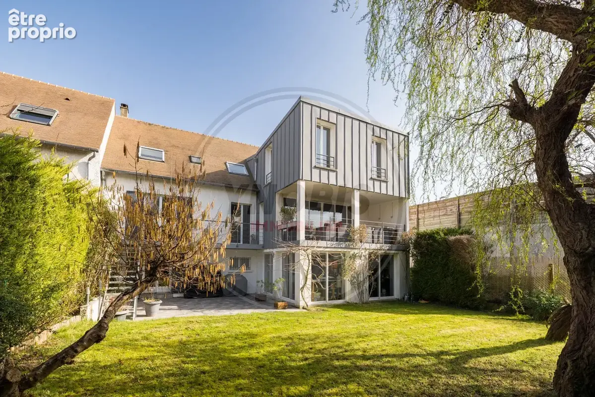 Photo Maison à Verneuil-Sur-Seine au prix de 650 000€