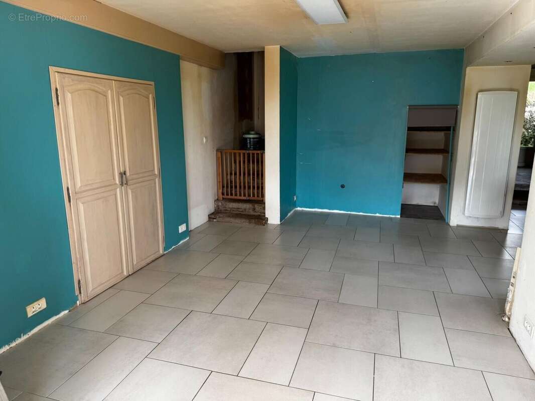 Maison 160 m² à Saint-Leger-Du-Bois  - photo 4
