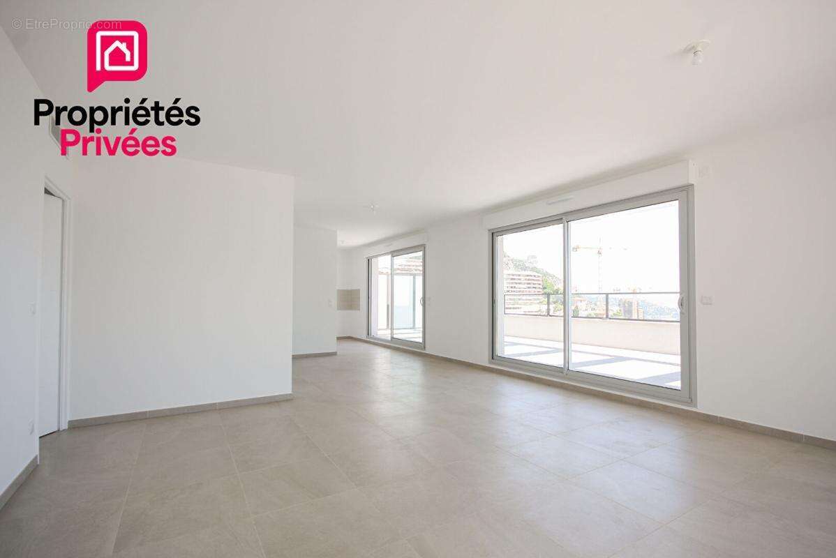 Appartement à BEAUSOLEIL