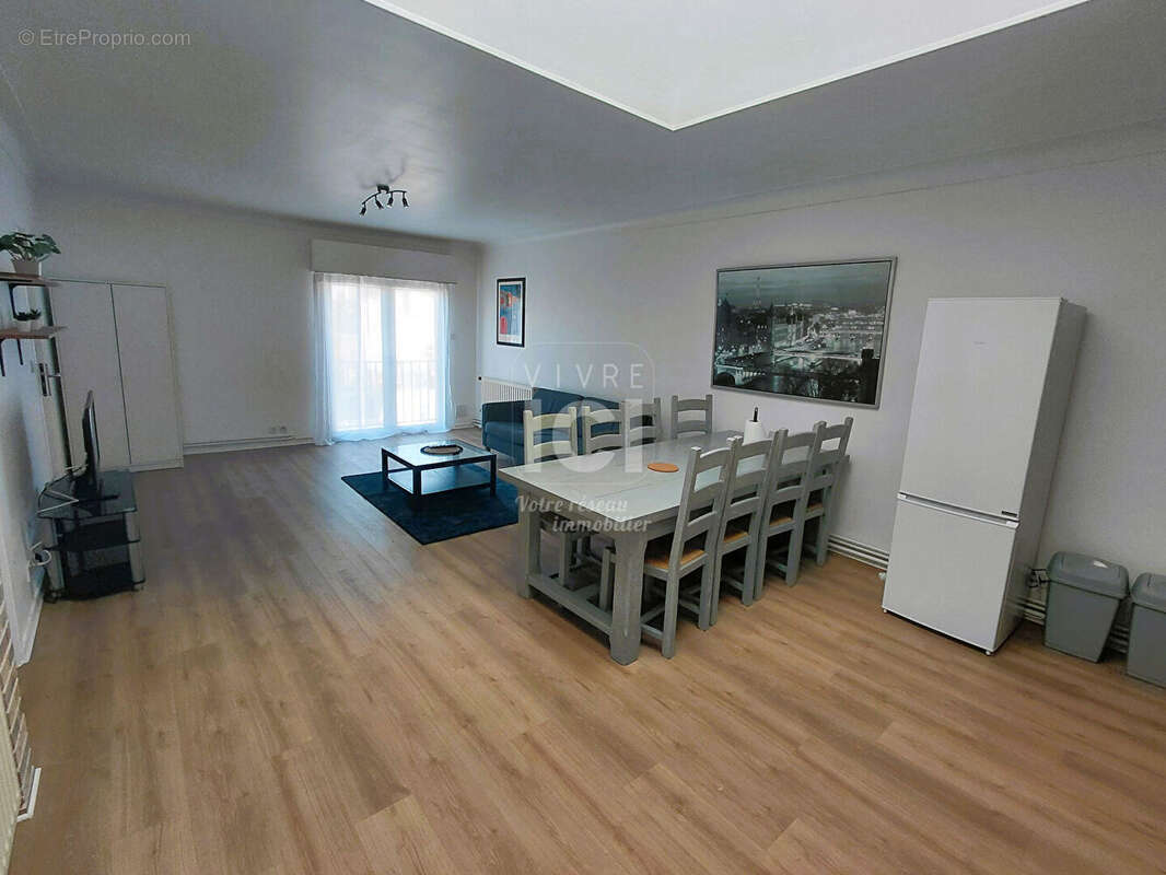 Appartement à SAINTE-LUCE-SUR-LOIRE