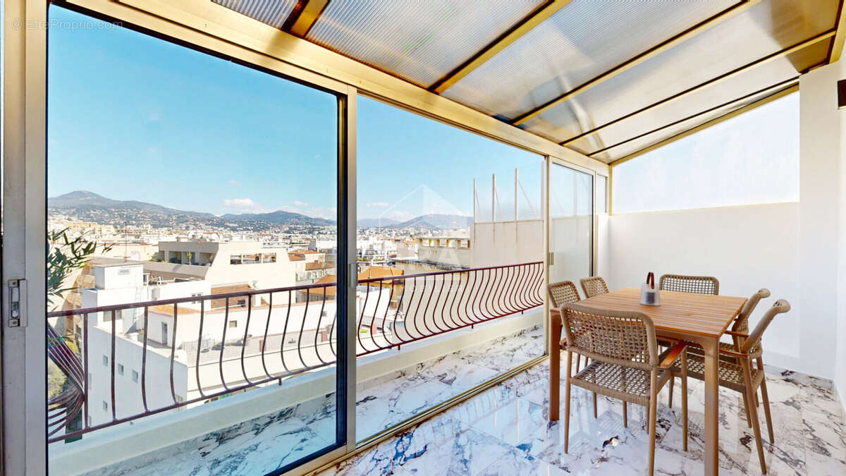 Appartement à NICE