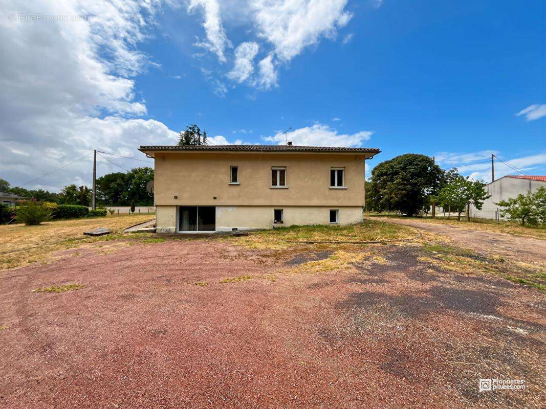 Maison à SAINT-ANDRE-DE-CUBZAC