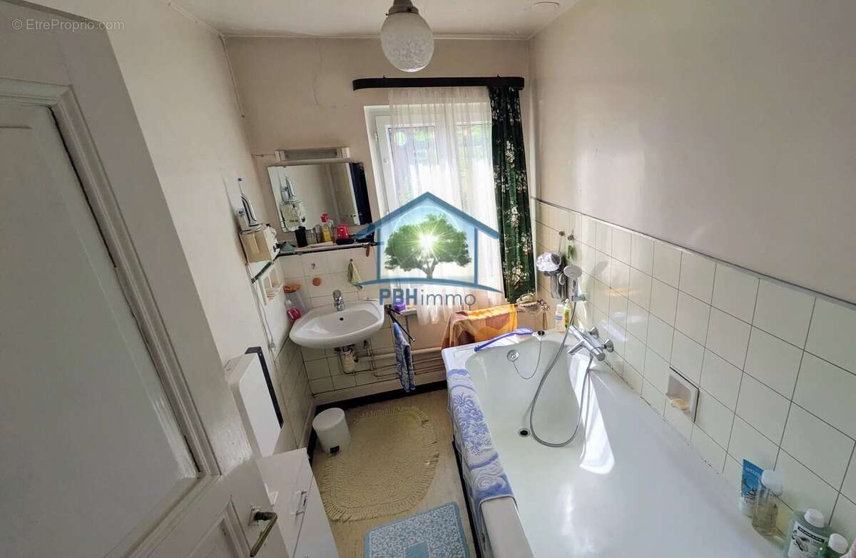 OBERMODERN (67) - Maison 131m² avec Cour, Dépendances et Jardin sur 12.46 ares - photo 13