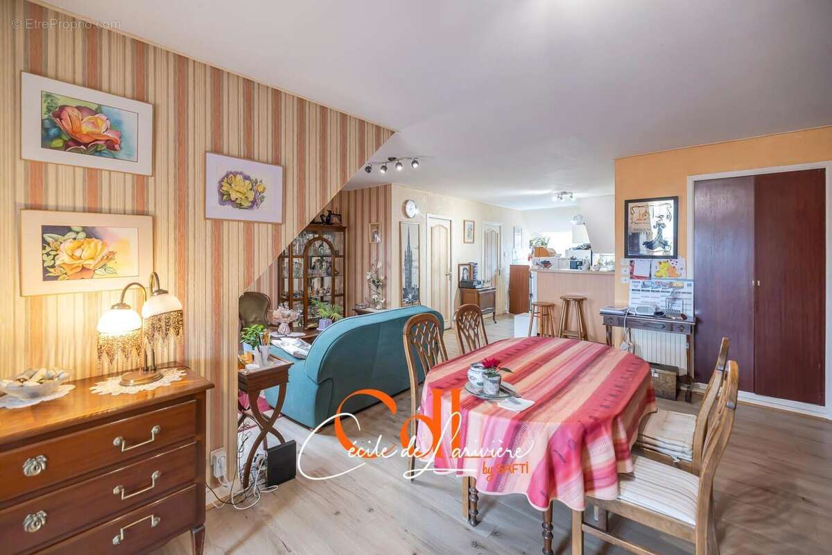 Photo 8 - Appartement à LANDIVISIAU