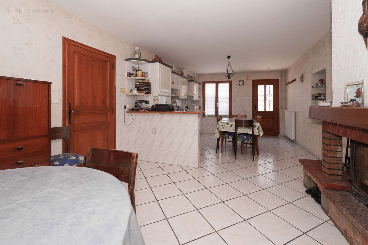 Maison à PONT-DU-CHATEAU