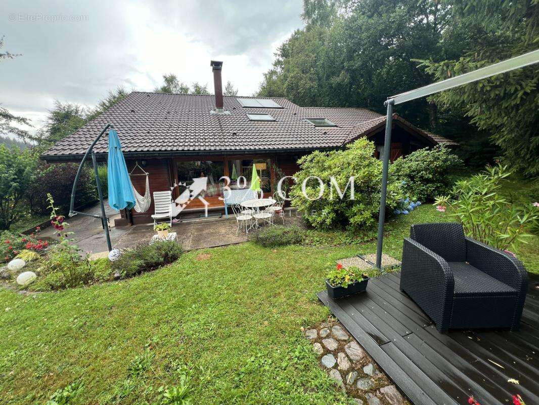 Maison à SAINT-MAURICE-SUR-MOSELLE