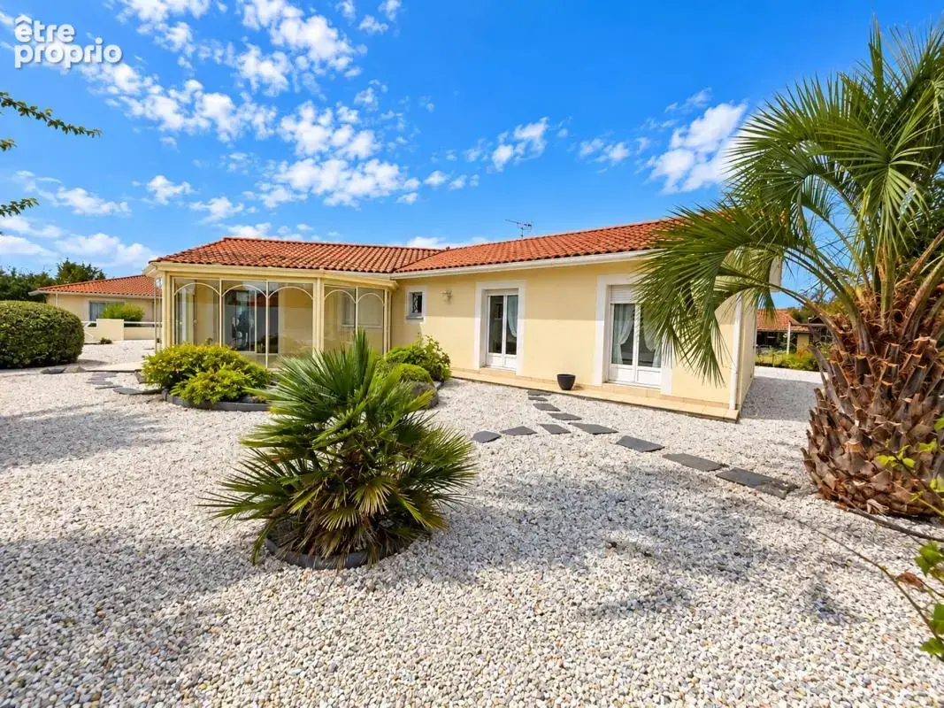Maison 5 pièces 137 m² à vendre à Biscarrosse (40600) - photo 1