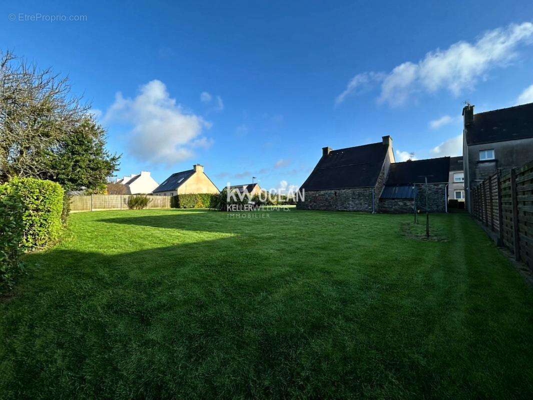 Maison à SAINT-URBAIN