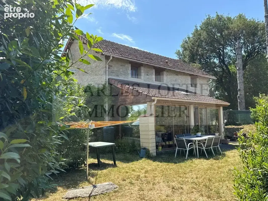 Photo Maison à Nadillac au prix de 238 500€