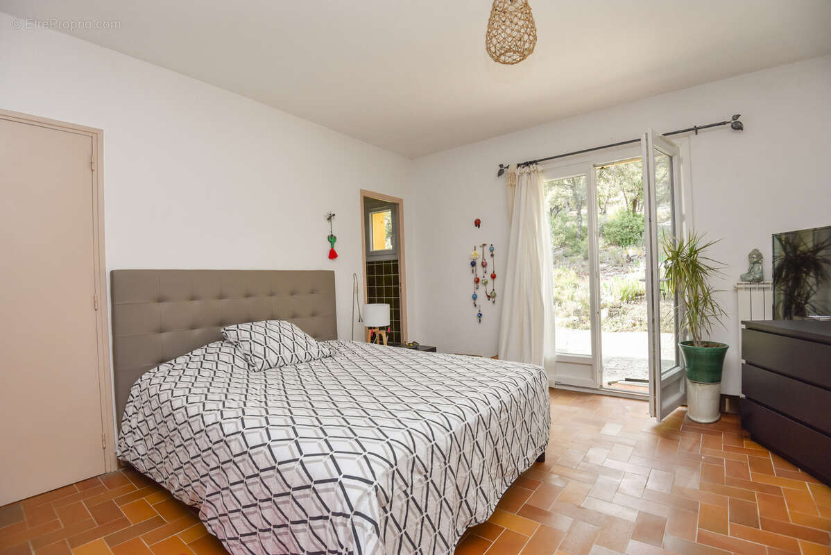 Maison à VILLECROZE