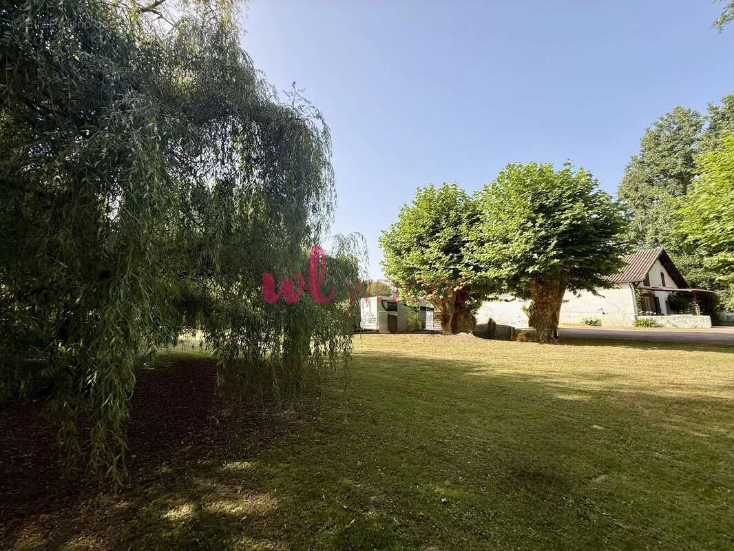 Maison à JOSSE