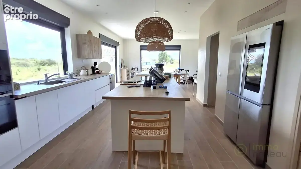 Maison 5 pièces 168 m² à vendre à Sainte-Anne (97180) - photo 3