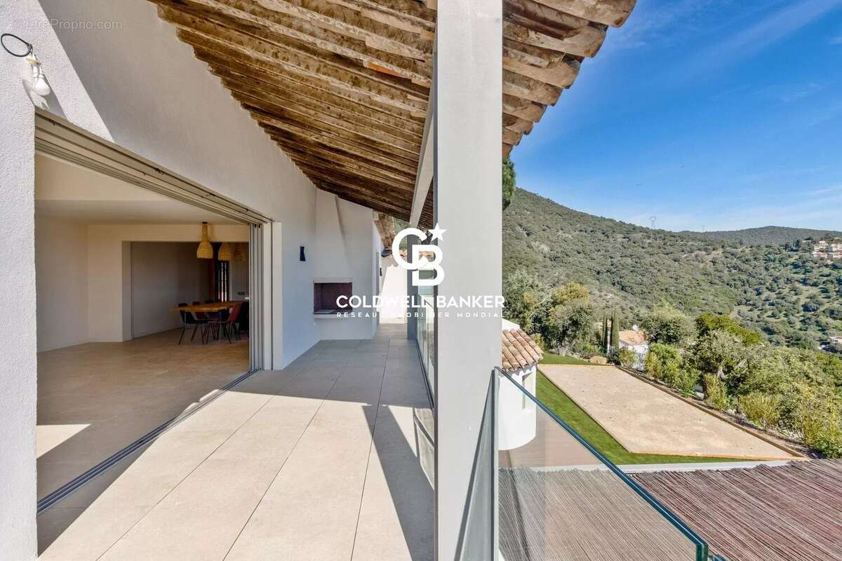 Maison à CAVALAIRE-SUR-MER