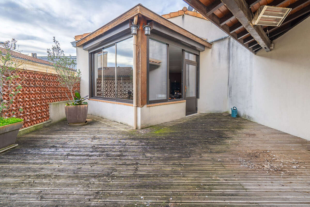 Appartement à BORDEAUX