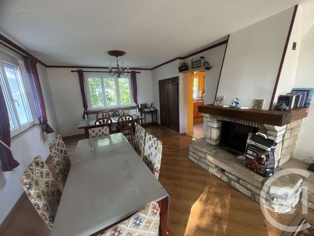 Maison à ETAIS-LA-SAUVIN