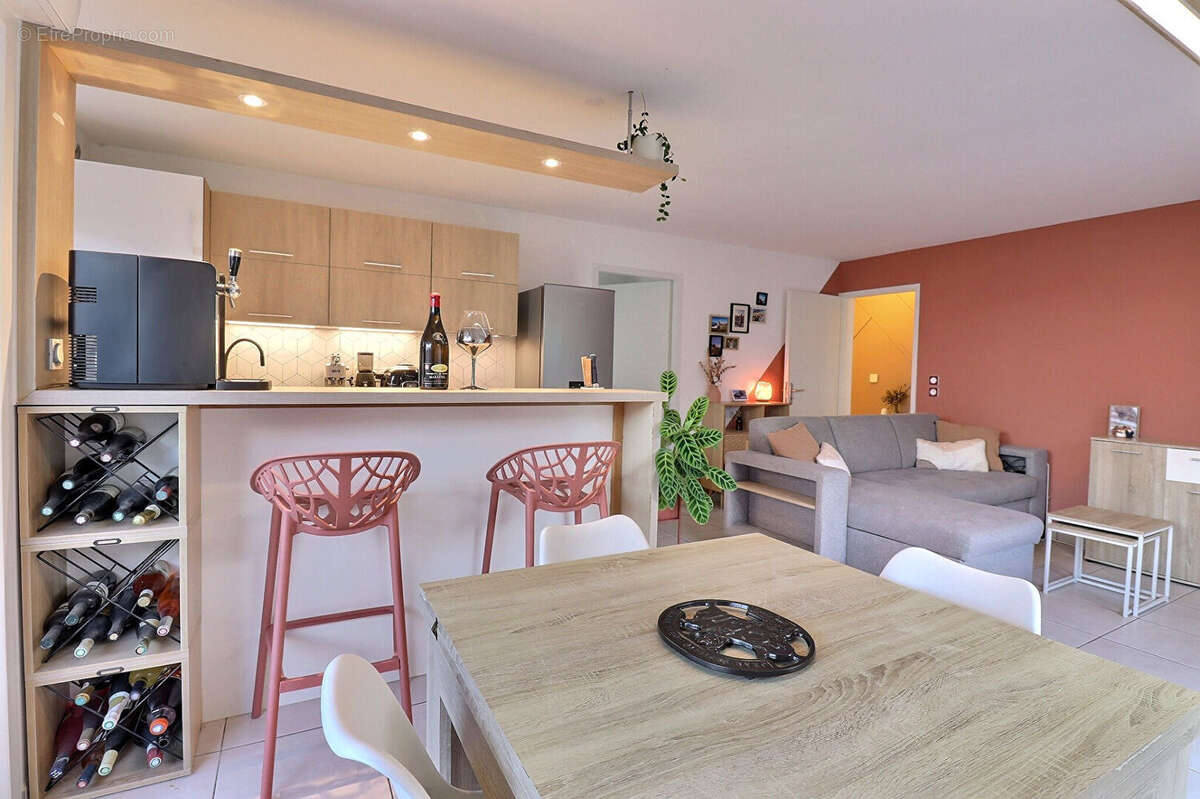 Appartement à JACOB-BELLECOMBETTE