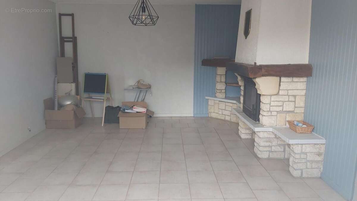 Photo 3