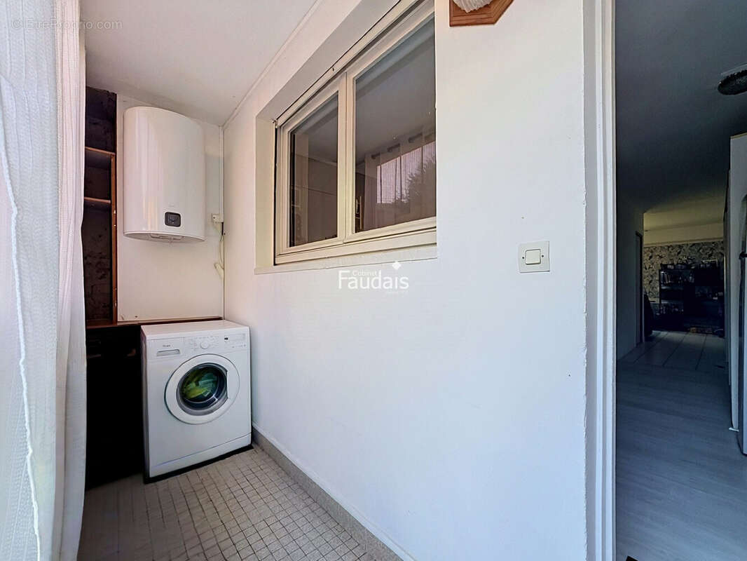 Appartement 38 m² à Saint-Lo  - photo 8