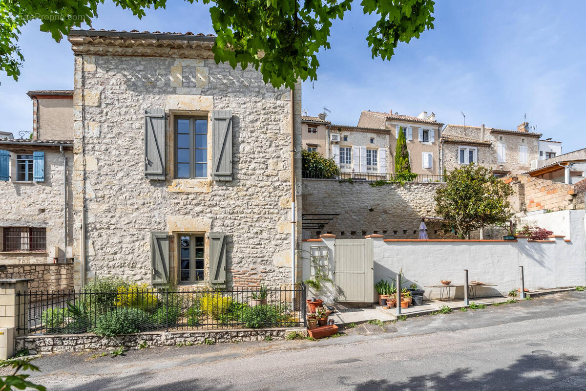 Maison à LAUZERTE