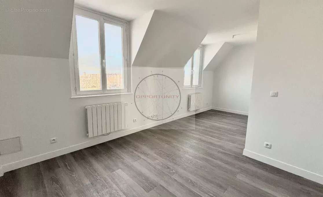 Appartement à PARIS-20E