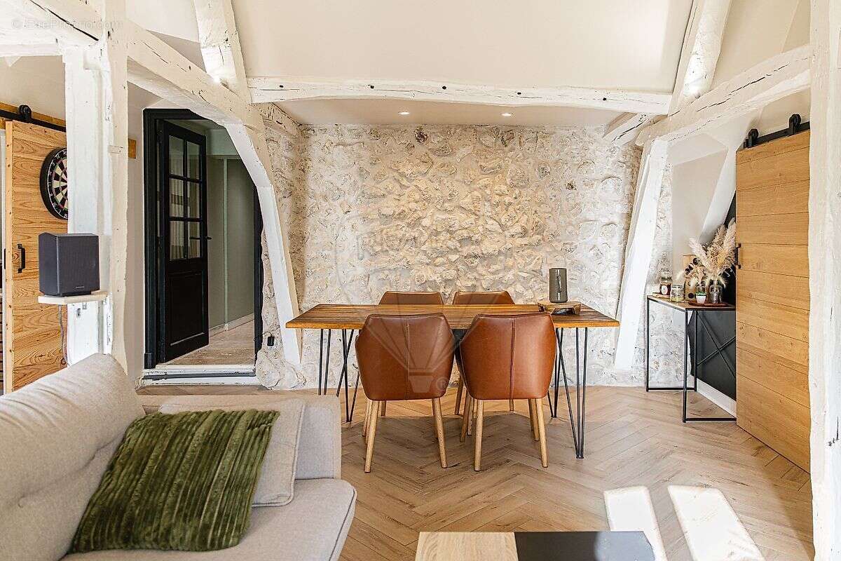 Appartement à CHECY