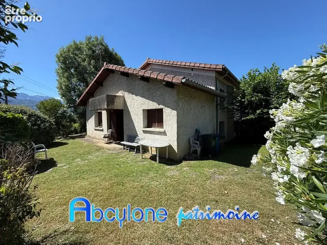 Photo Maison à Saint-Nazaire-Les-Eymes au prix de 369 000€