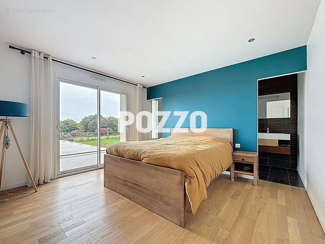 Maison à LE MESNIL-OZENNE