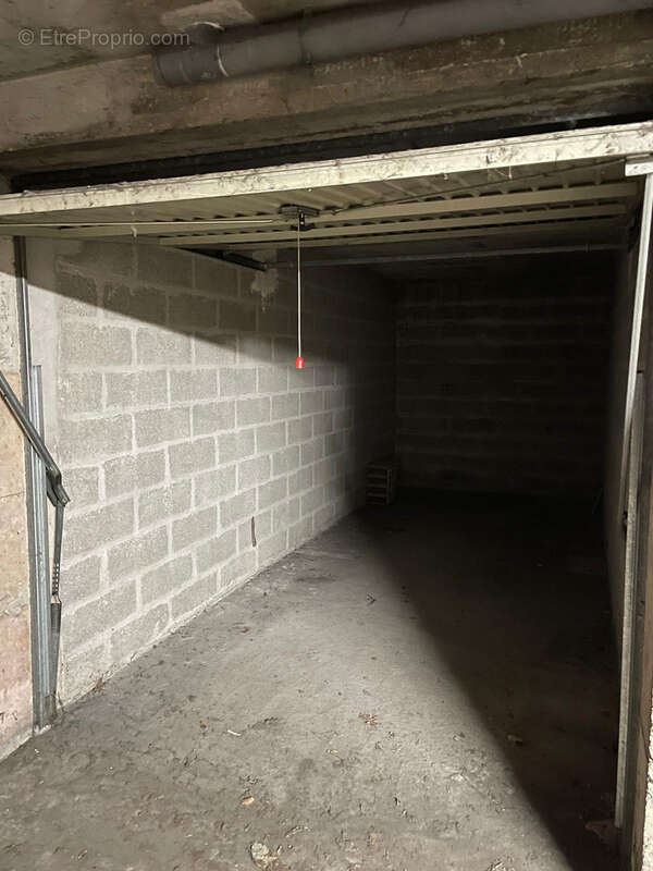 Parking à NOISY-LE-SEC