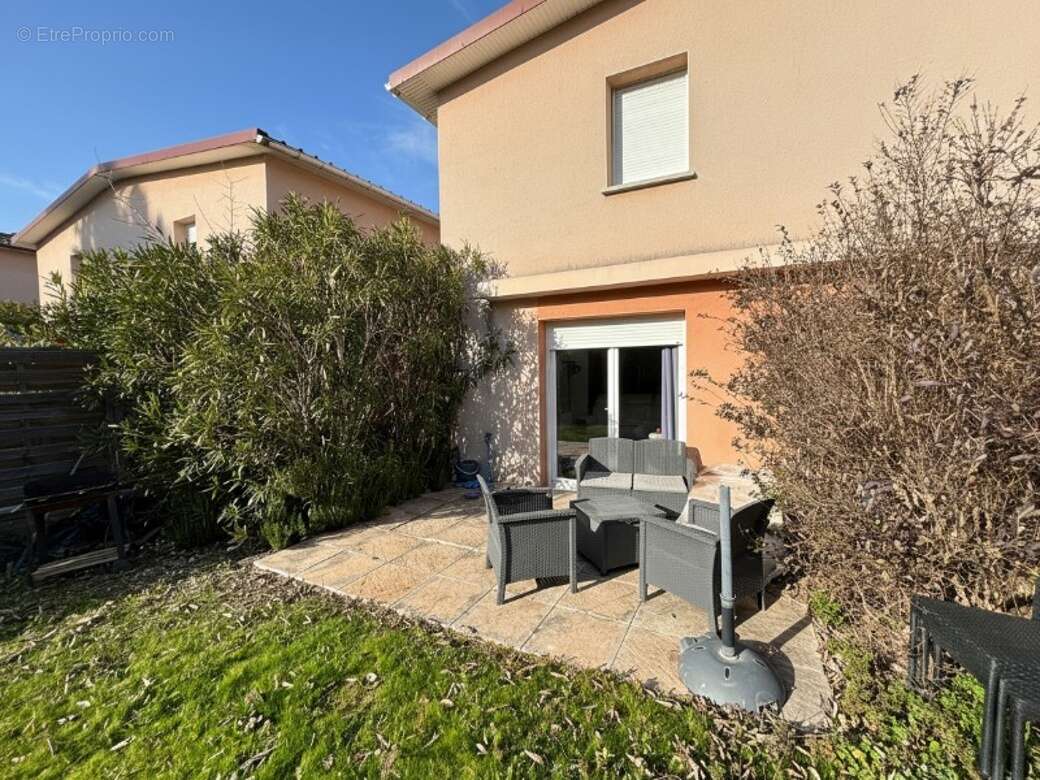 Maison à MONTELIMAR