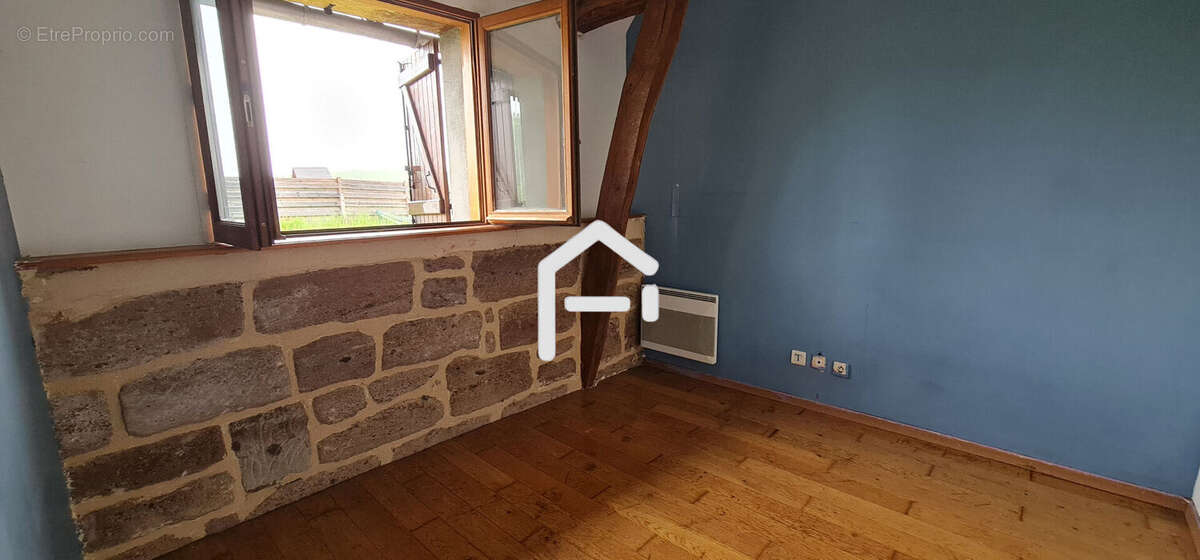 Appartement à OBJAT