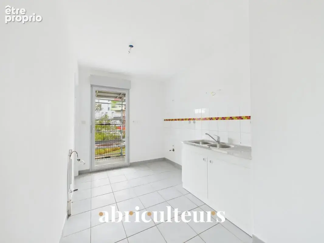 Appartement 4 pièces avec balcon et garage en vente bd du Tertre à Saint-Herblain(44800) - photo 4