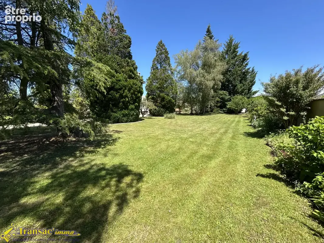 Propriété 6 pièces 150m2 avec terrain arboré et garage - photo 17