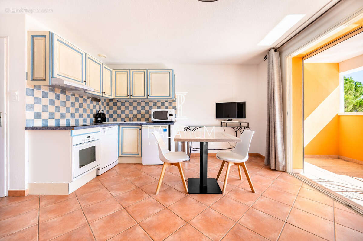Appartement à GREOUX-LES-BAINS