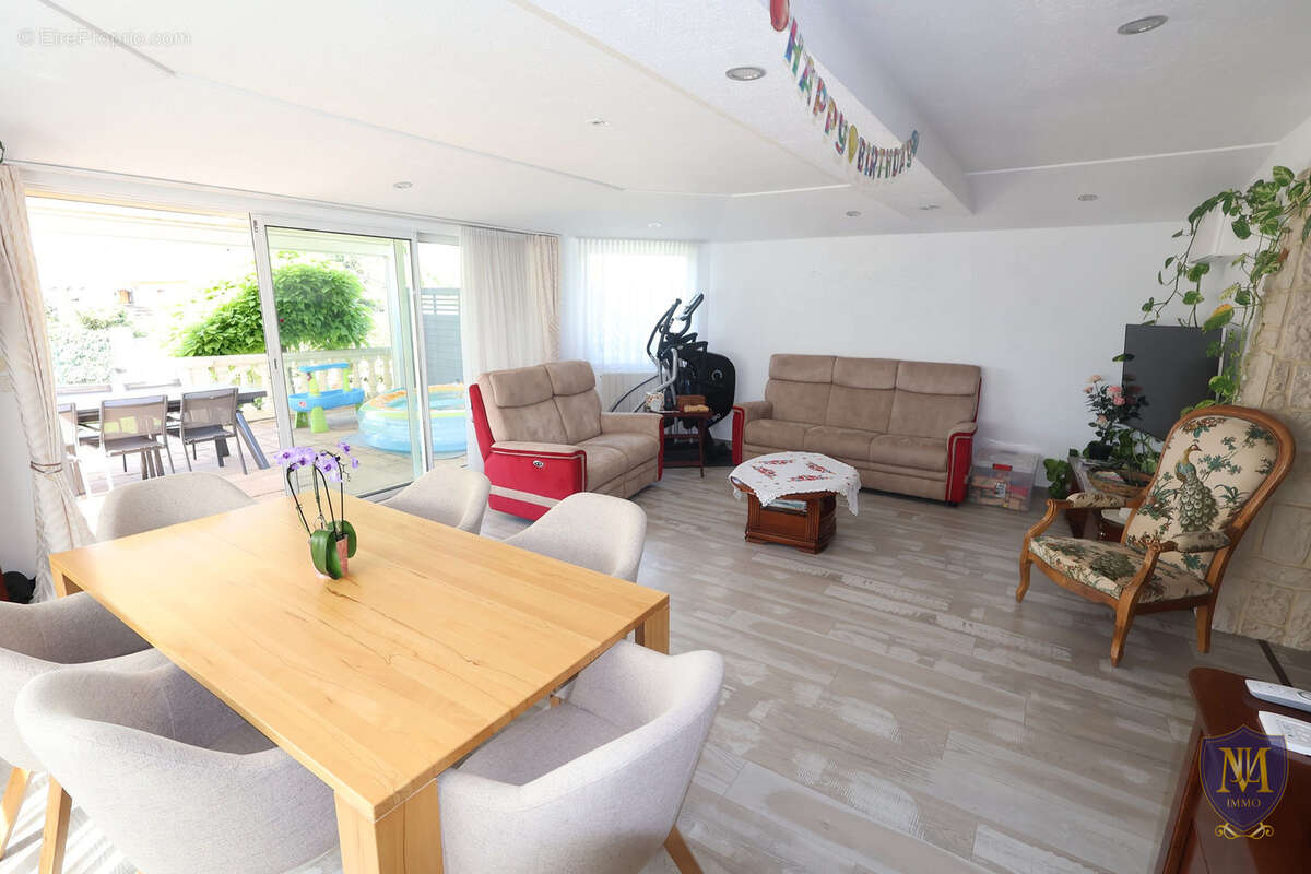 Saint-louis neuweg au calme belle maison 6 pièces de 135 m2 avec dépendance sur 6,57 ares de terrain - photo 2