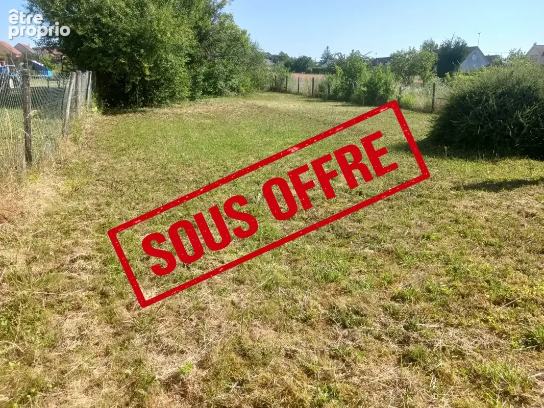 Terrain à PUISEAUX