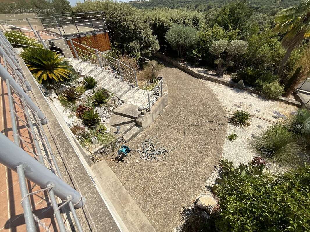 Nîmes, villa 4 pièces. - photo 11