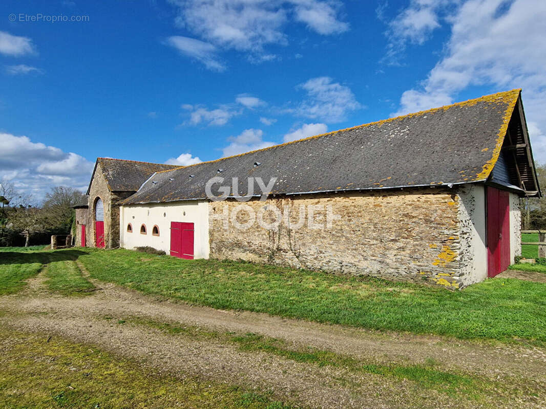 Maison à LA JAILLE-YVON