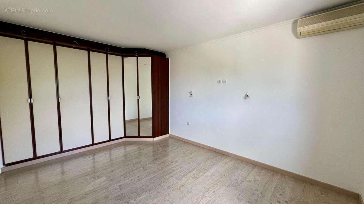 Maison à BOUJAN-SUR-LIBRON