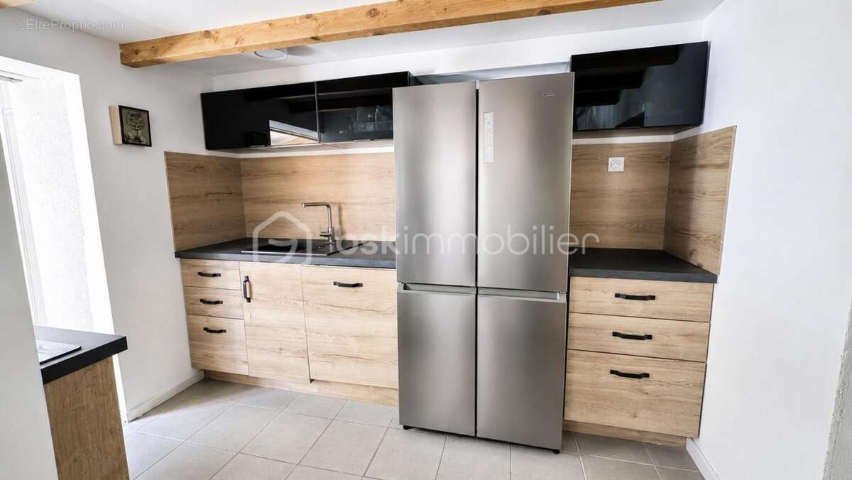ACHAT d'une  Maison rénovée avec charme, jardin, terrasse et garage 2 Chambres à Mazaugues 83136 proche centre - photo 5