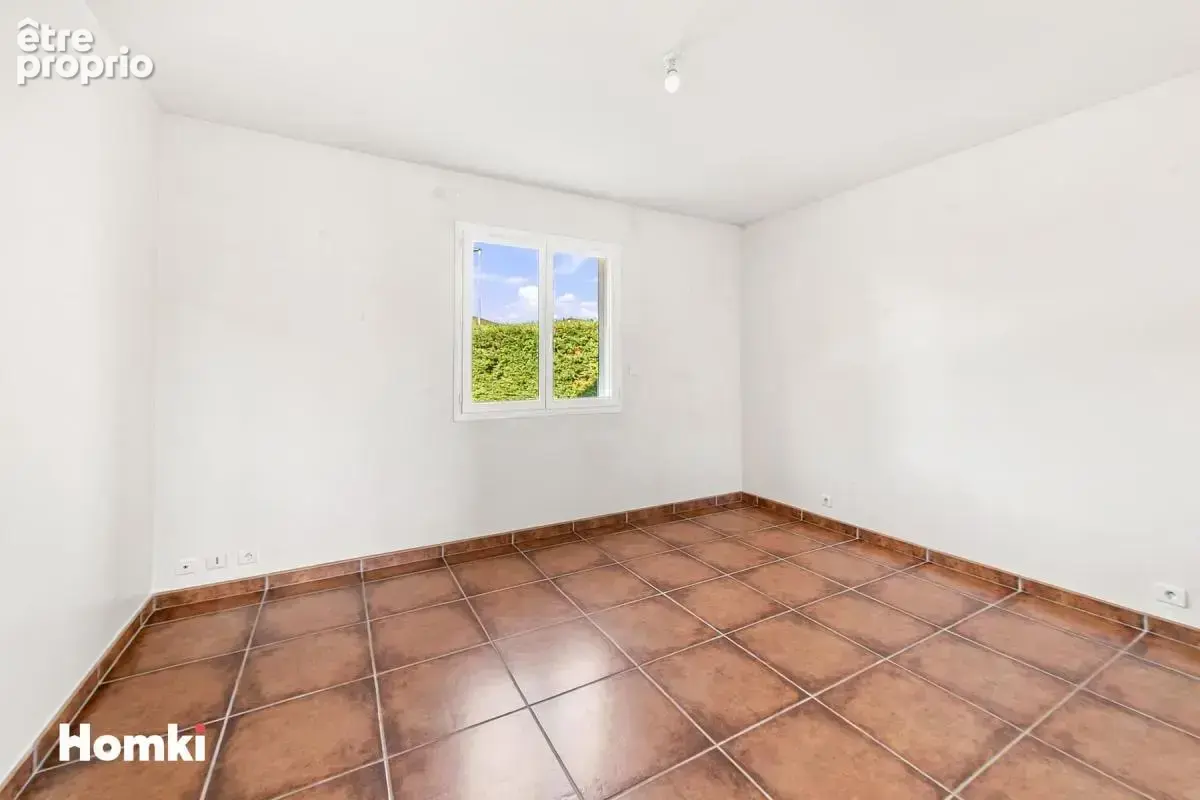 Maison/Villa T4 de 162 m² à Massieux 01600 - photo 8