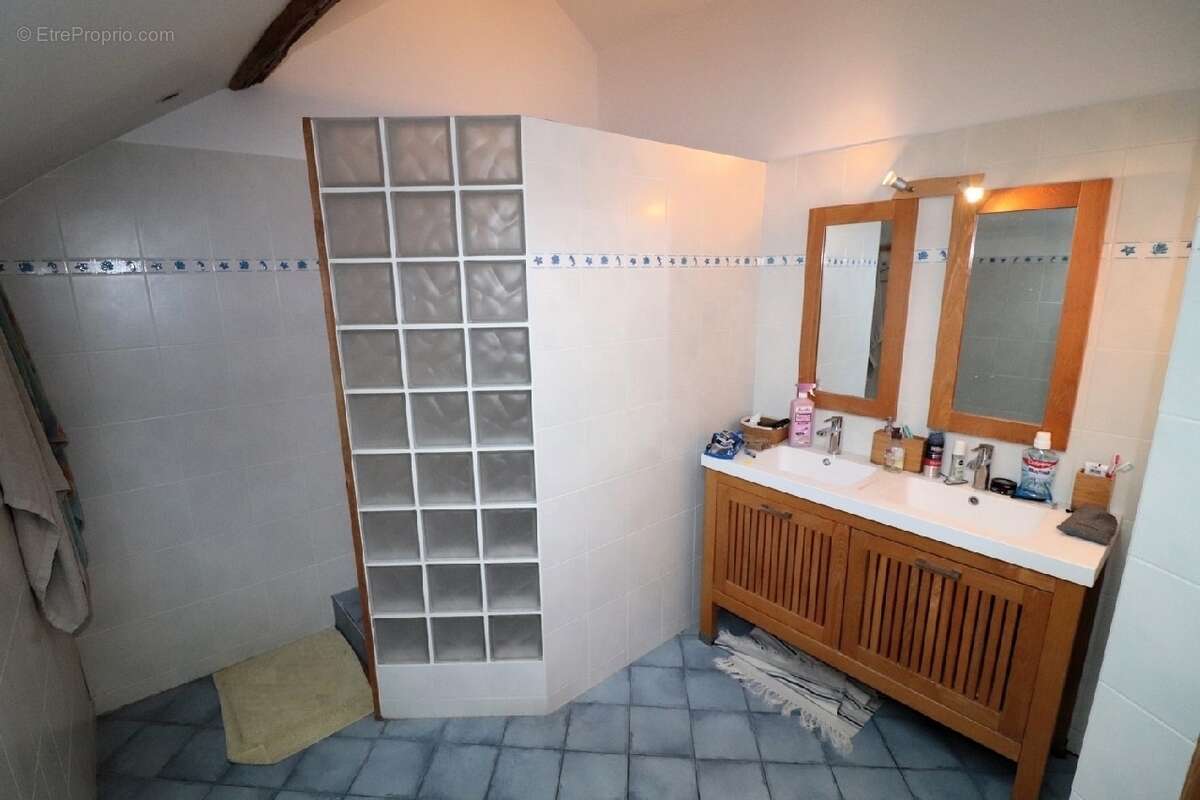 Maison à MARCHEZAIS