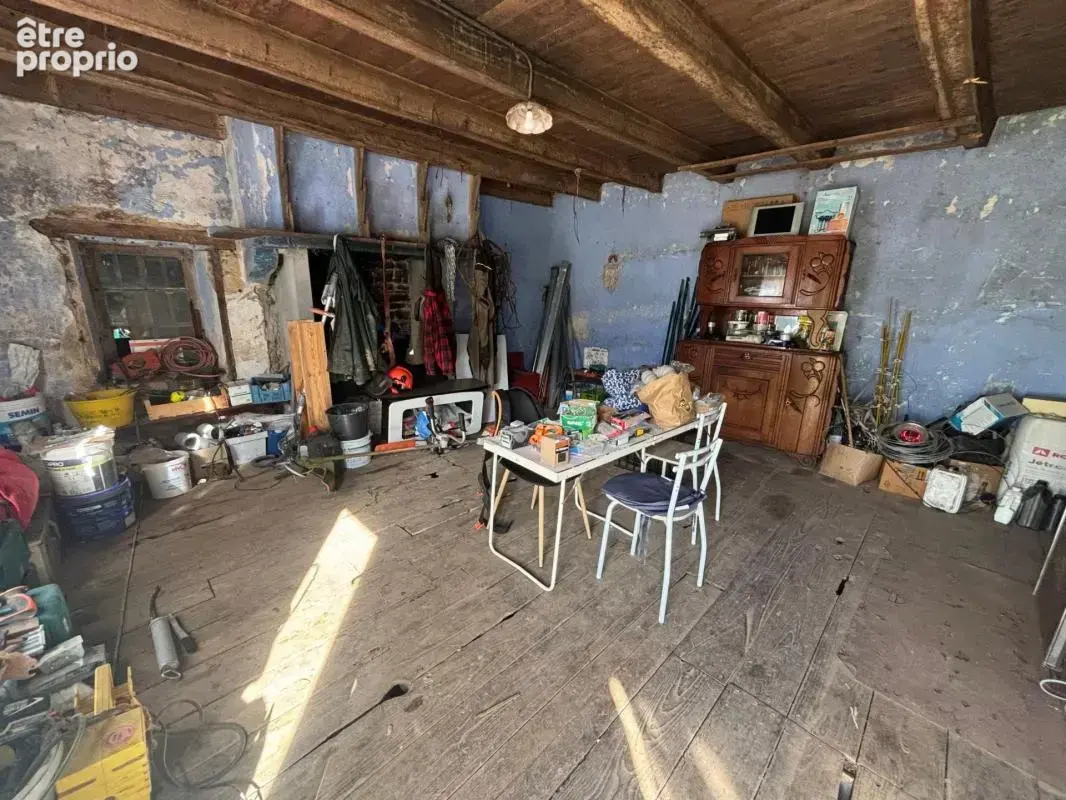 Maison a rénover avec 4,3 hectares - photo 2