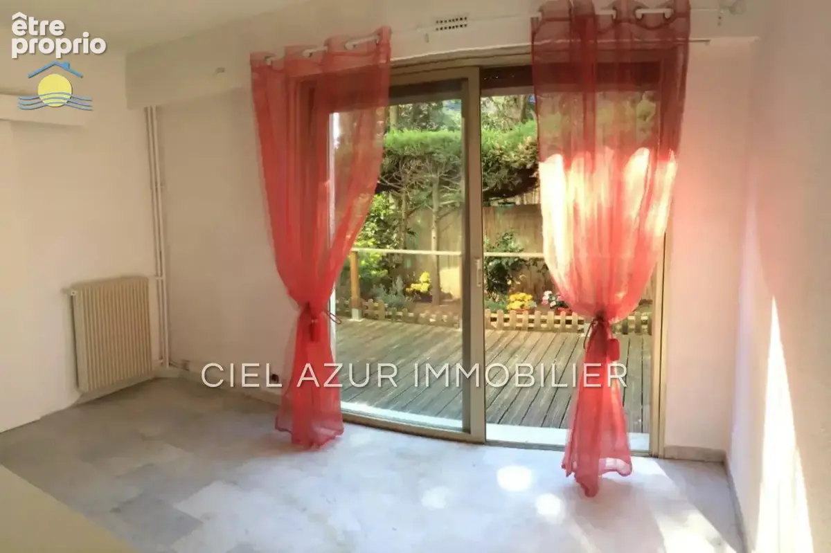 Appartement 27 m² à Antibes  - photo 2