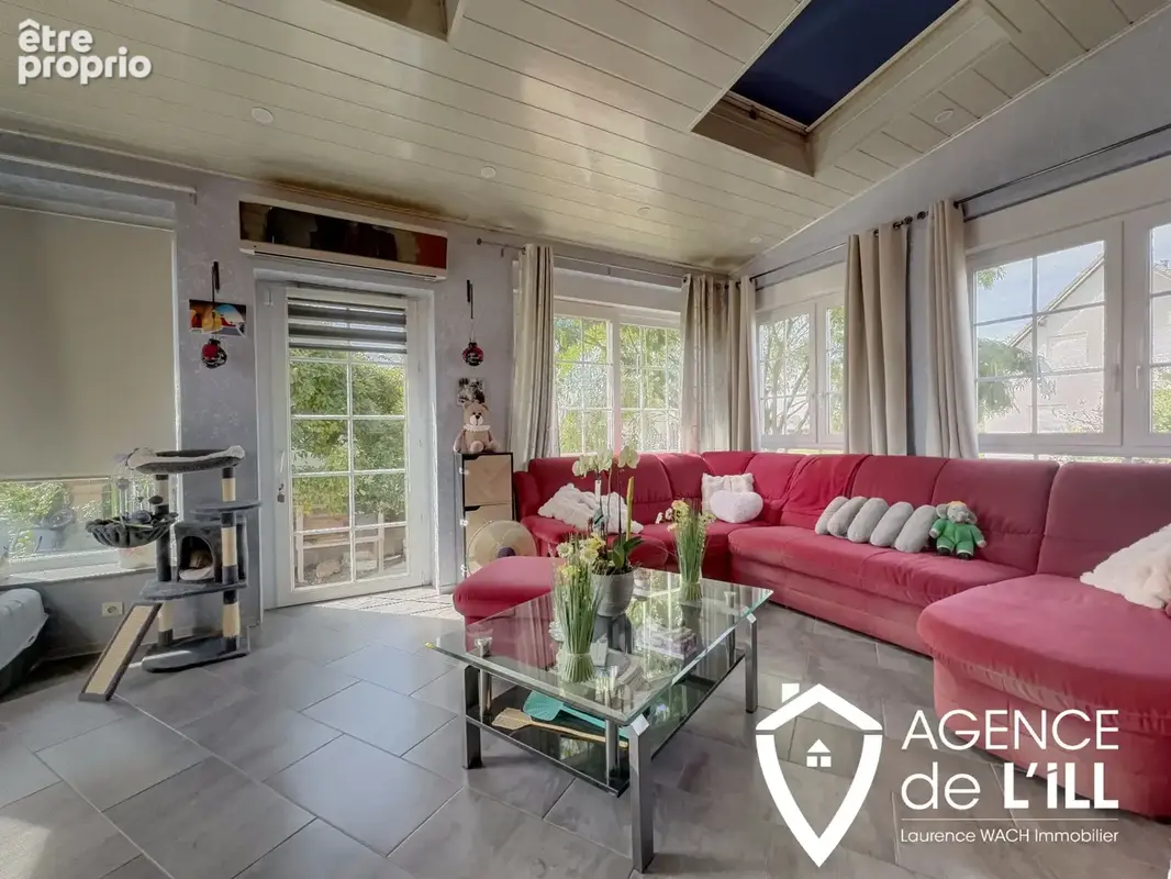 Maison 137 m2 sur 570 m2 de terrain à Balgau avec potentiel d’habitation et de location - photo 5