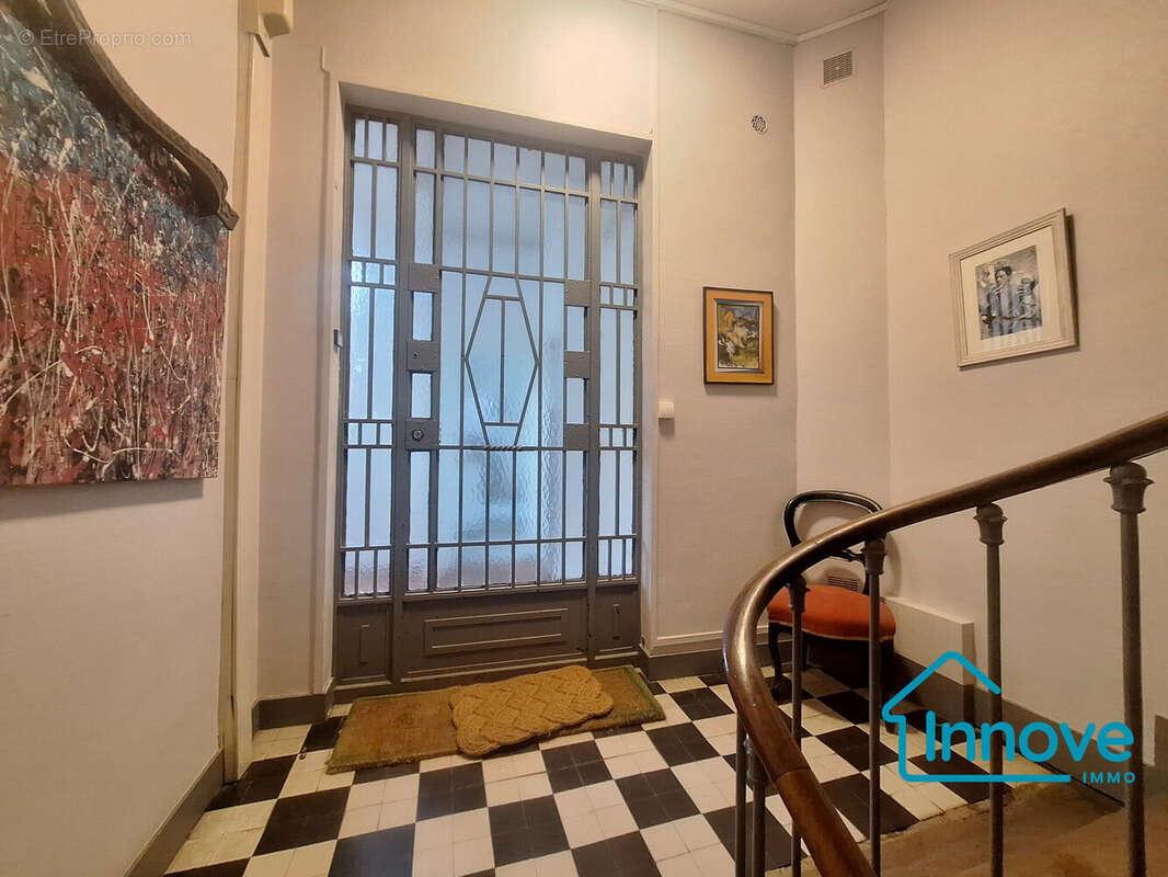 Appartement à VERSAILLES